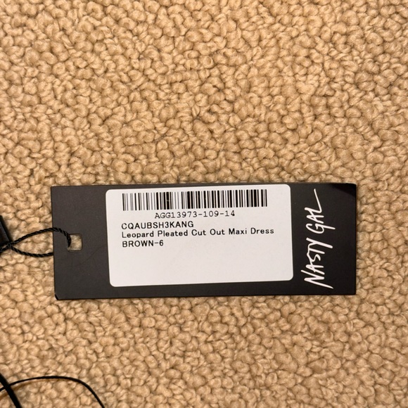 Nasty Gal Leopard Print Cut Out Maxi Dress - Picture 5 of 5